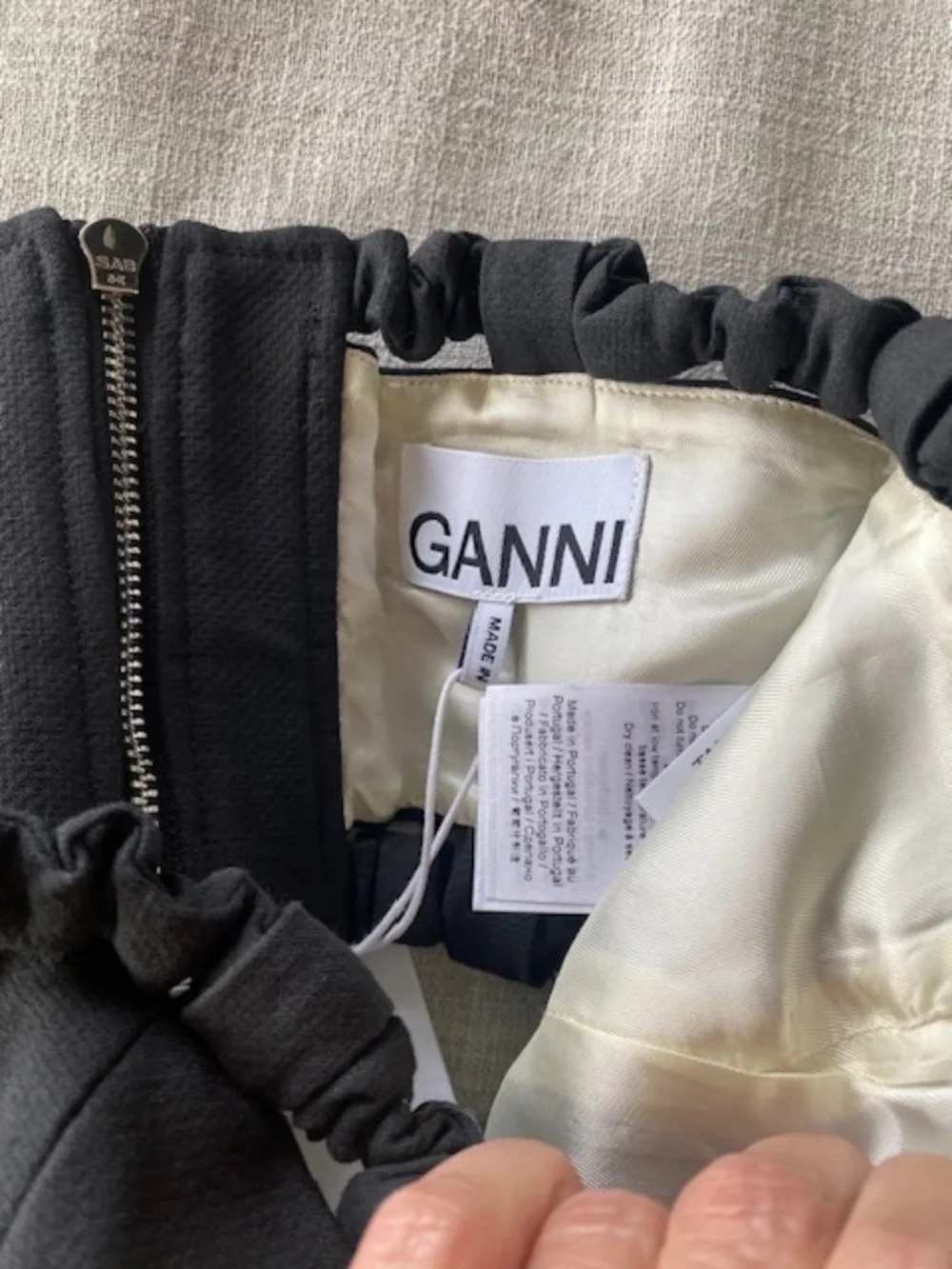 Ganni Strapless Black Cropped Top - Picture 8 of 9